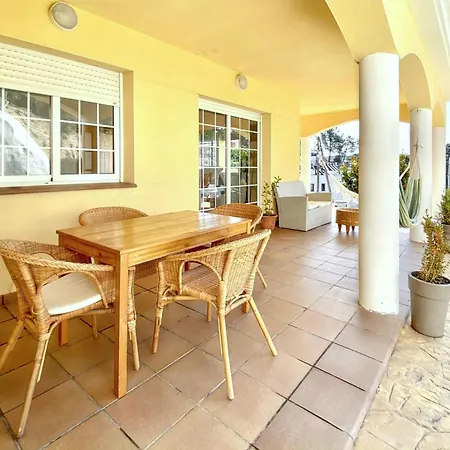 Villa Charming In With Private Pool